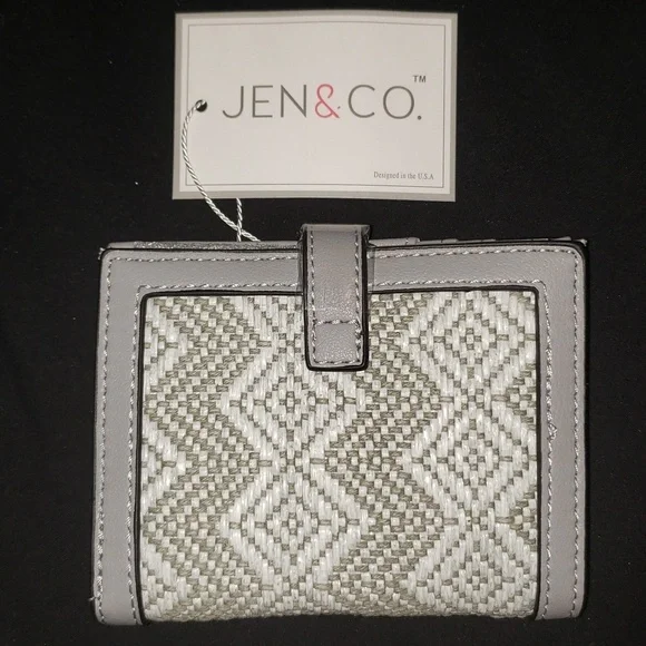NWT- Jen & Co Folding Wallet. Grey & White Chevron. Model WL2066 - Picture 3 of 7